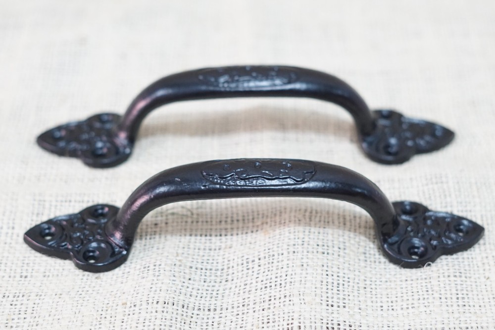 2 Large Cast Iron Antique Style Door Handles Gate Pull Shed Drawer Pulls Black