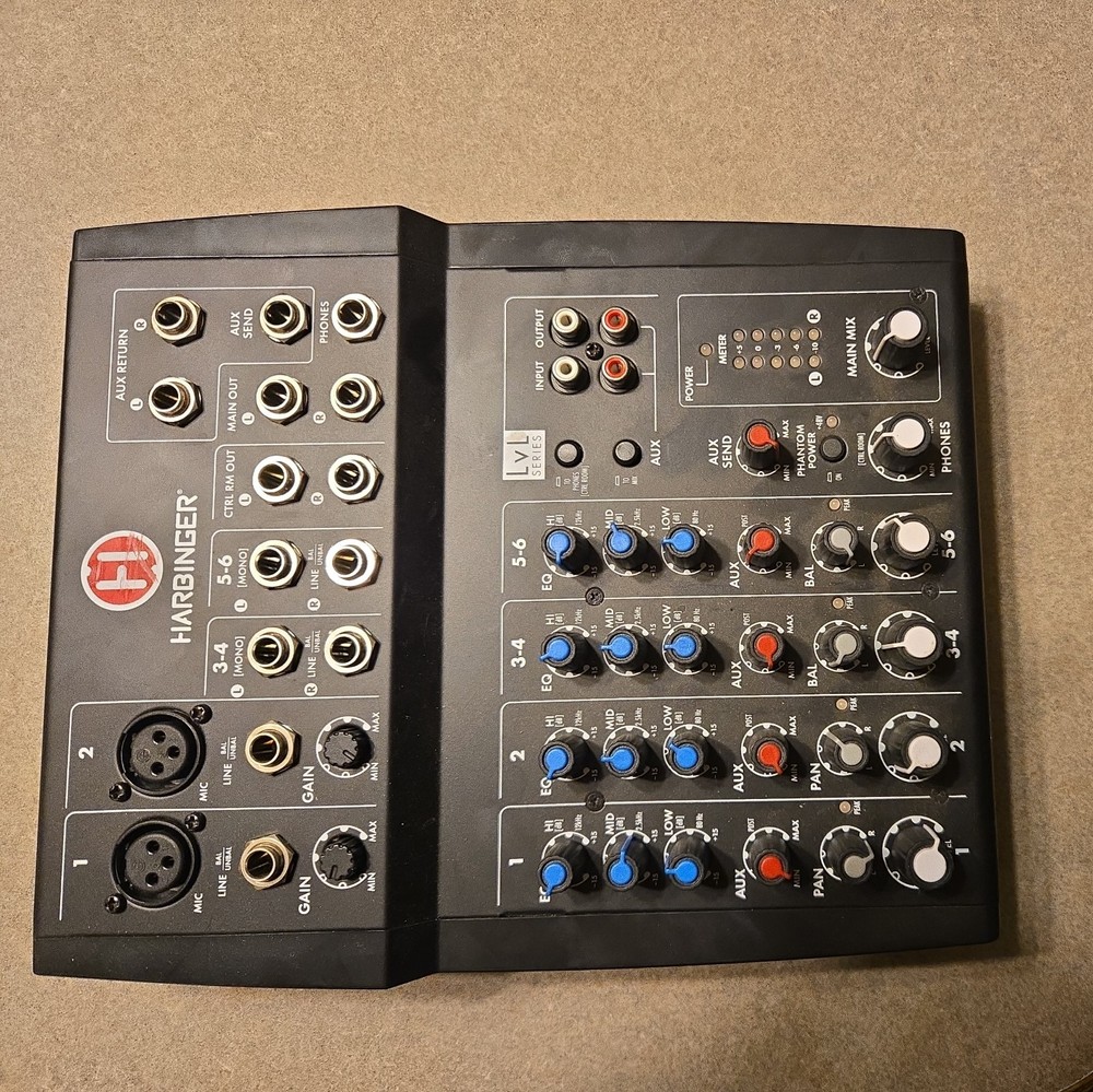 Harbinger L802 8 Channel Compact Mixer