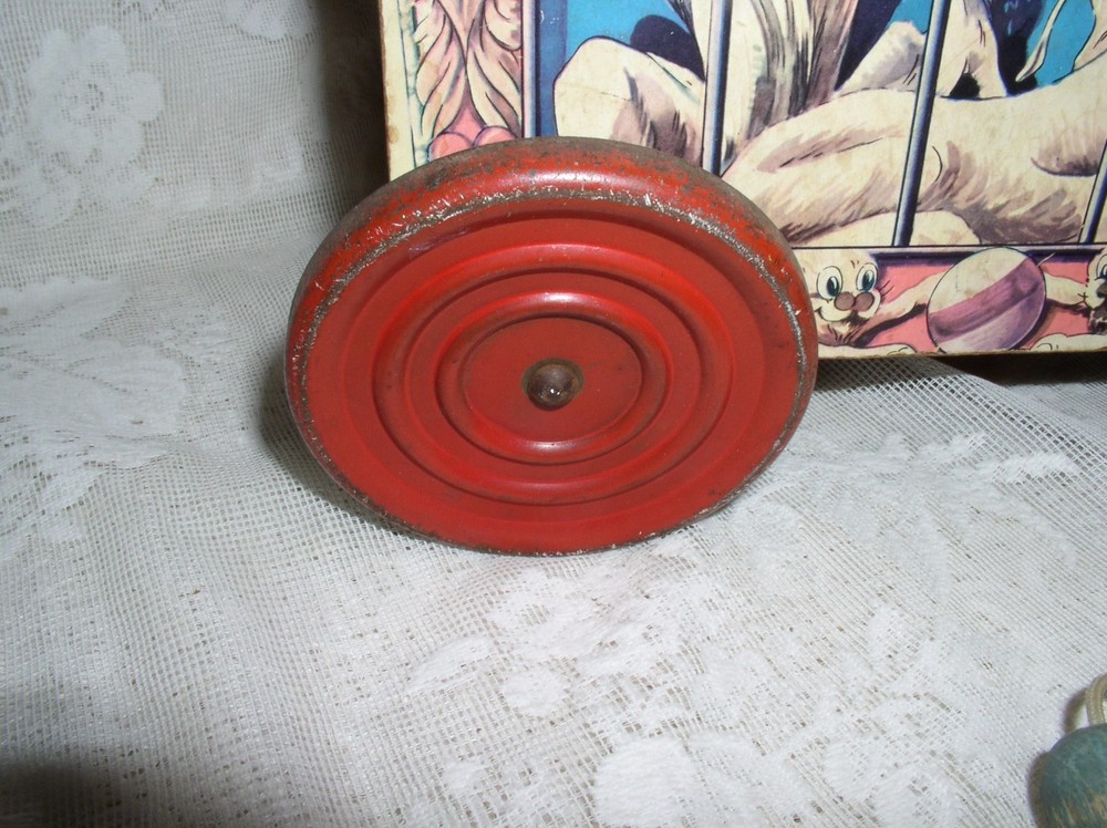 Vintage Gong Bell Mfg Circus Train Pull Car