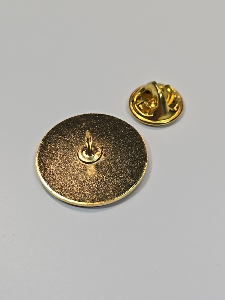 Flamingo Heads Lapel Pin Intertwined Necks
