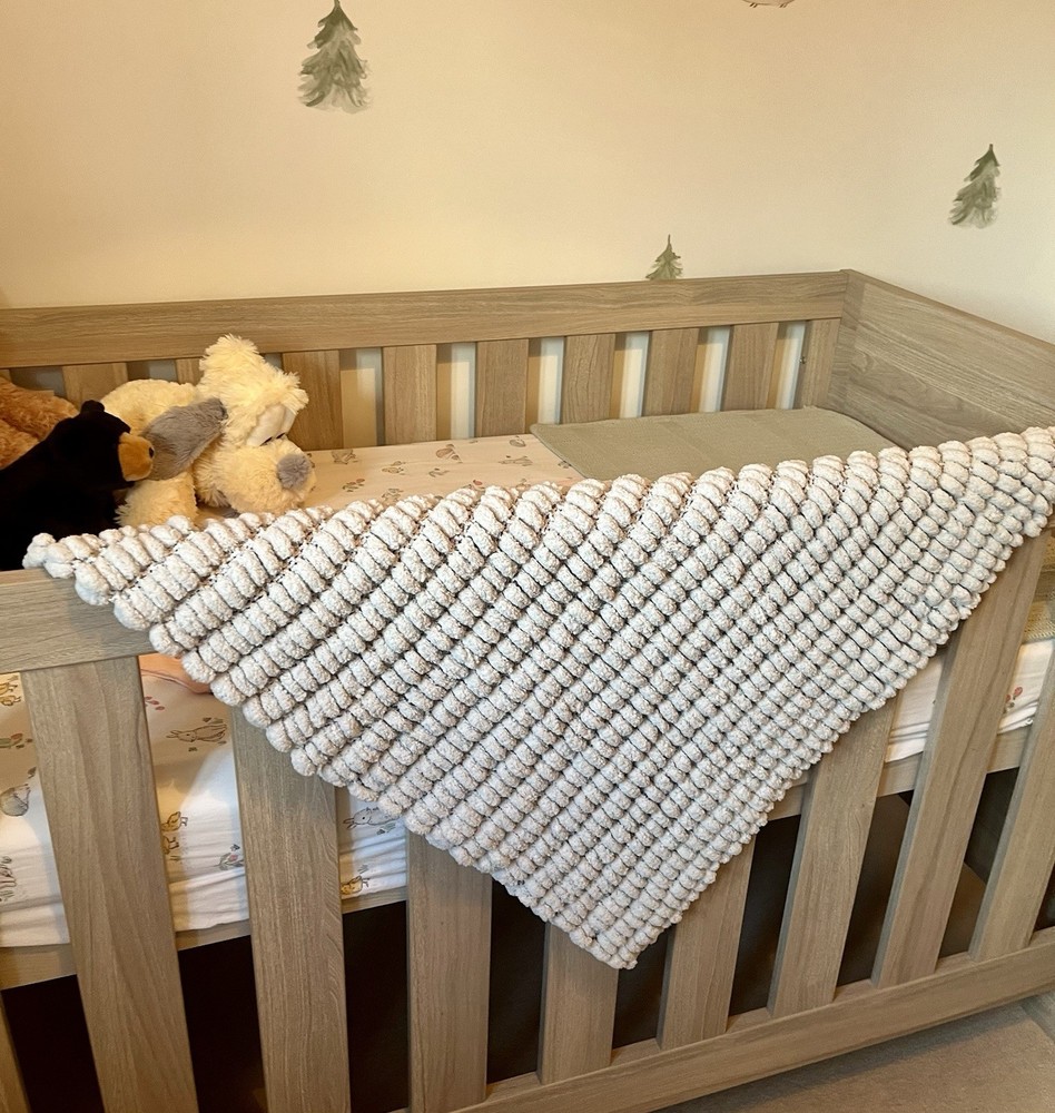 Pompom Baby Blanket