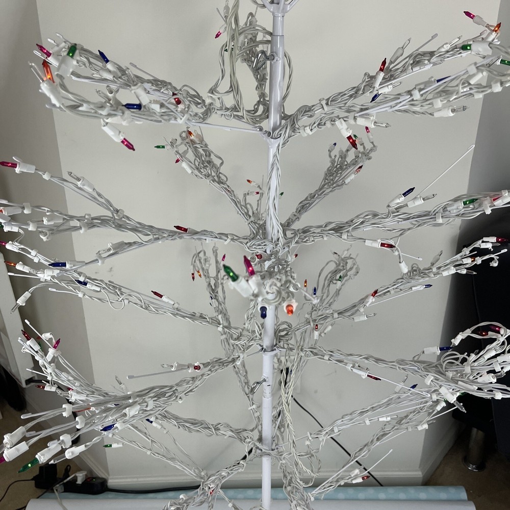 7´ Ft Tall Shimmering Christmas Tree white
