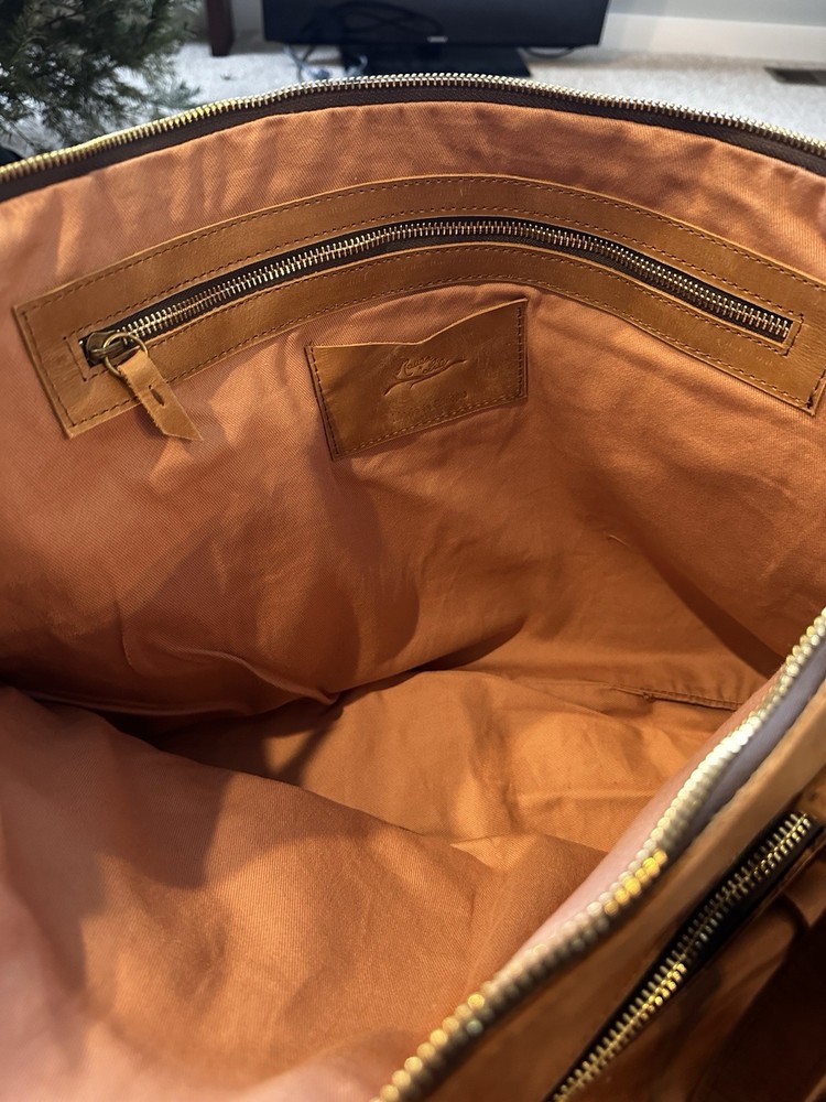 Raven & Lily Leather Weekender Bag
