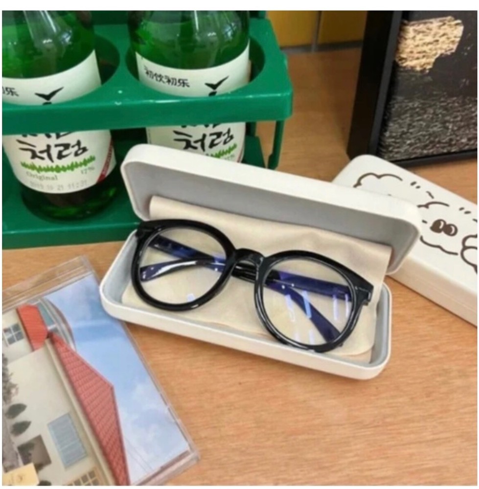 Puppy glasses case