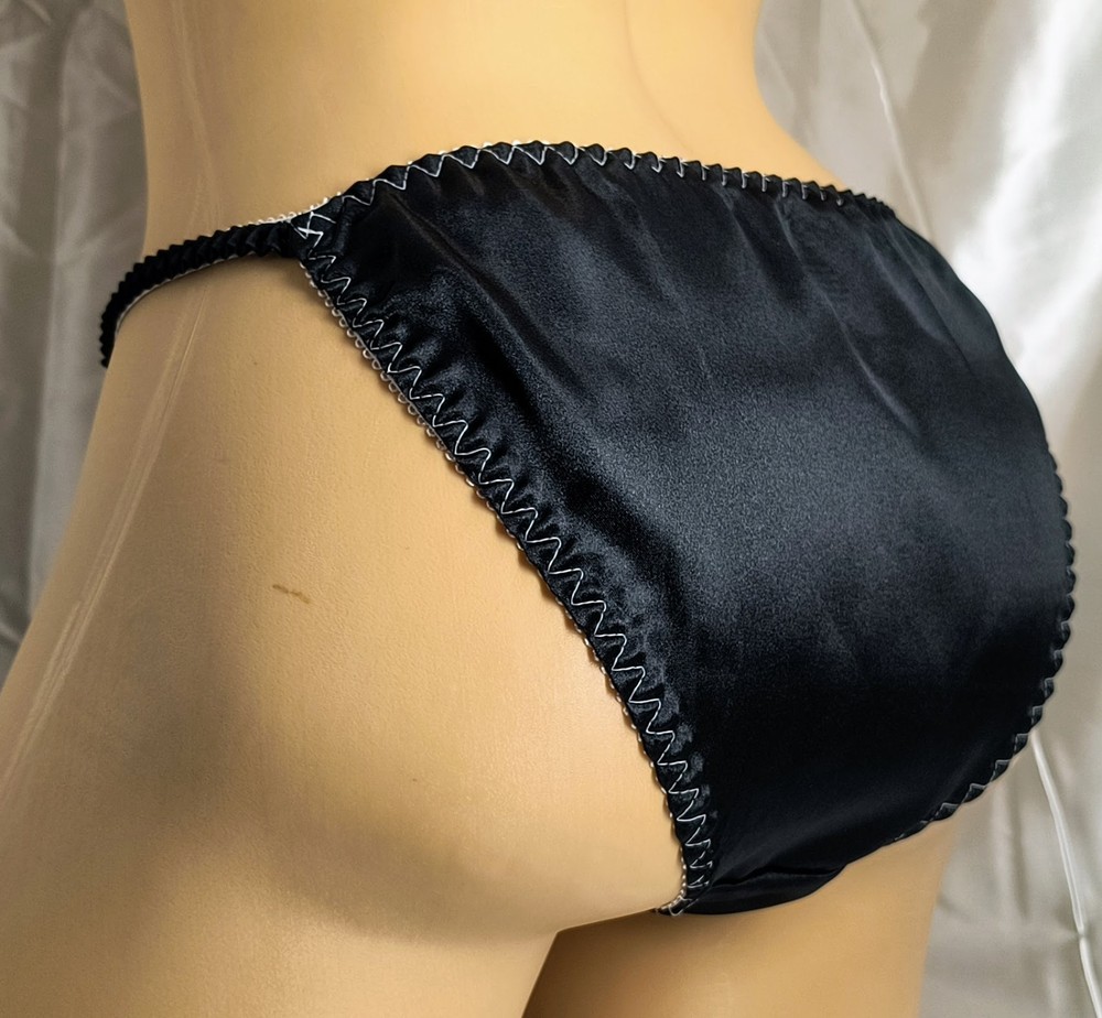 FRENCHIE Satin String Bikini panties *Limited Edition*