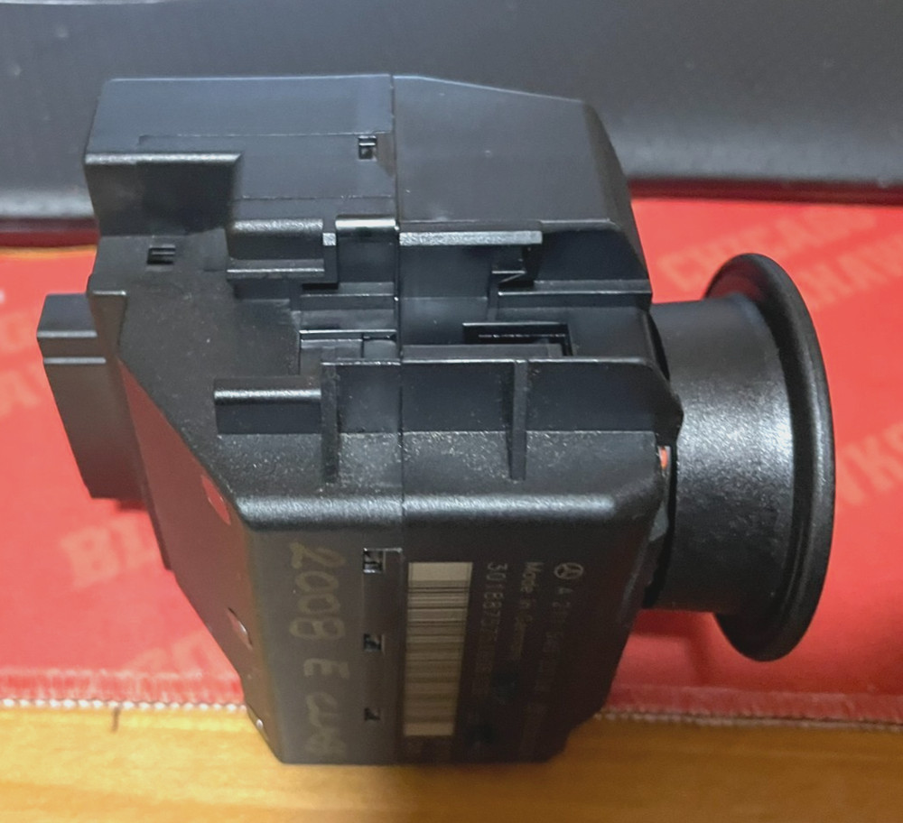 2008 Mercedes E Class Ignition Switch Control Module Unit OEM