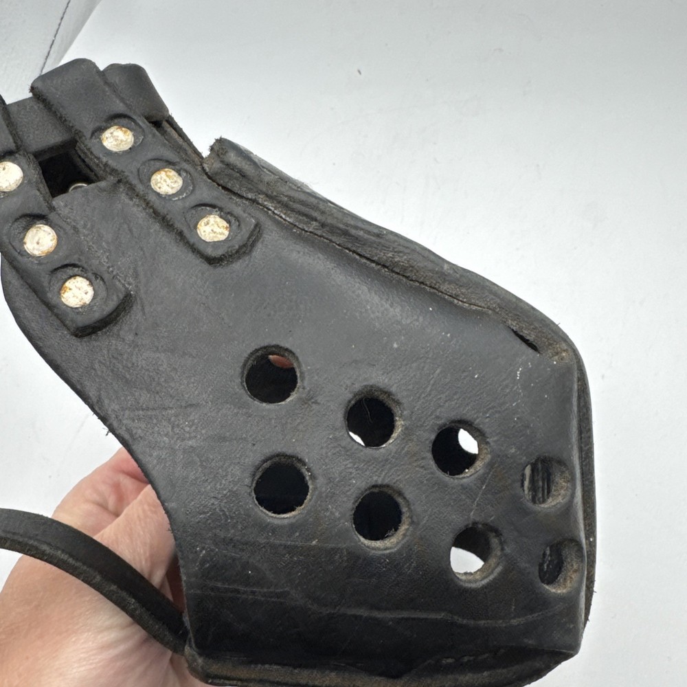 Agitation Muzzle, Leather, Professional Training Muzzle Used