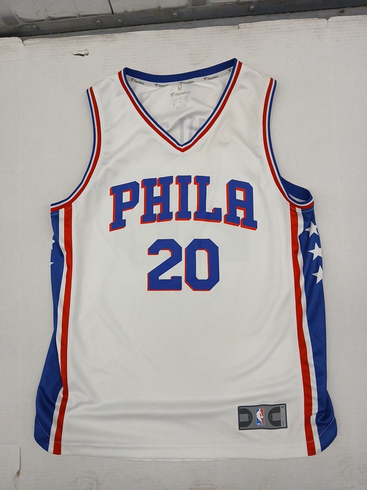 PHILLADEPHIA SEVENTY SIXITY .JERZY SIZE MEDIUM.