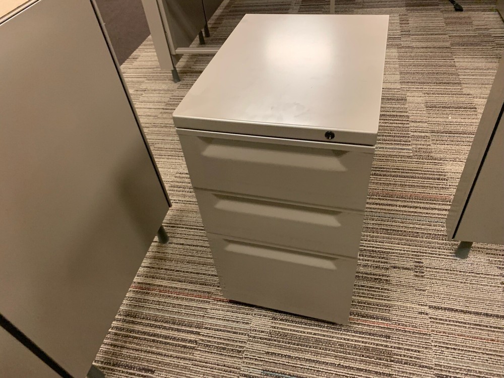 Herman Miller Cubicle Desk Set