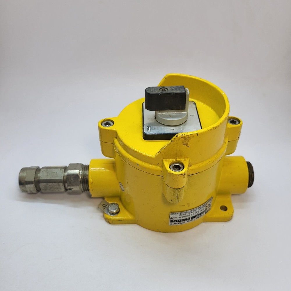 DTS 77330 Ozoir SRC 215 Selector Switch Socket