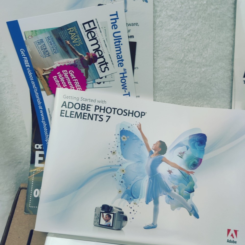 Adobe Photoshop Elements 7 PC Complete w/ Case Manual Disc