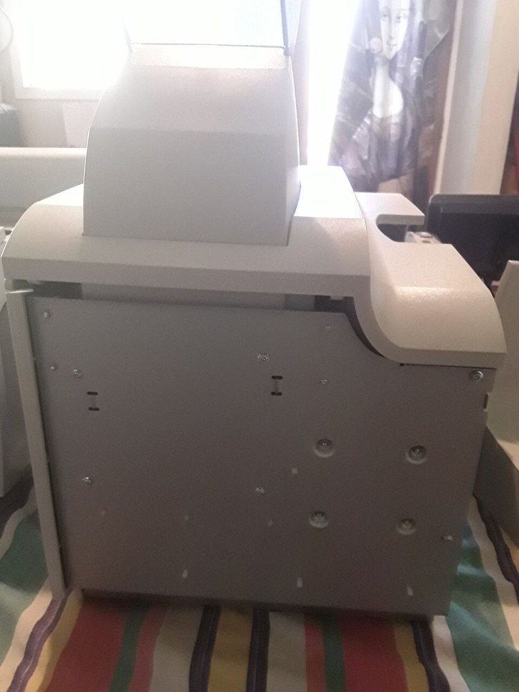 Pitney Bowes Connect+ 2000 MSF2 Mailing Machine Touch Screen