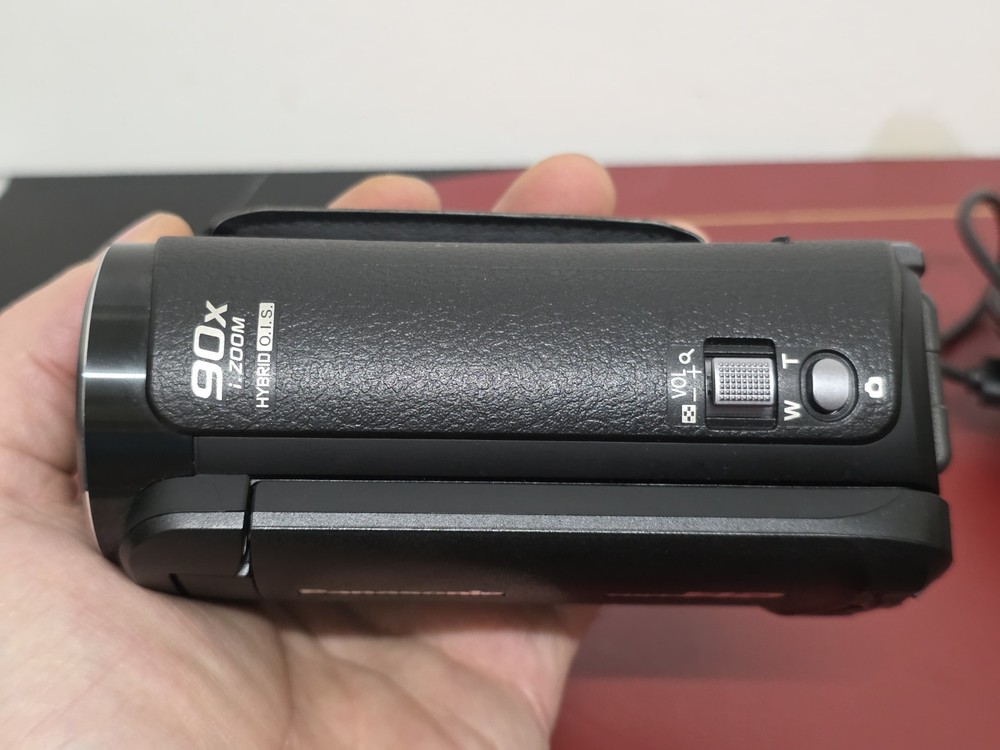 Panasonic HC-W580 Twin Camera Handheld Digital Video