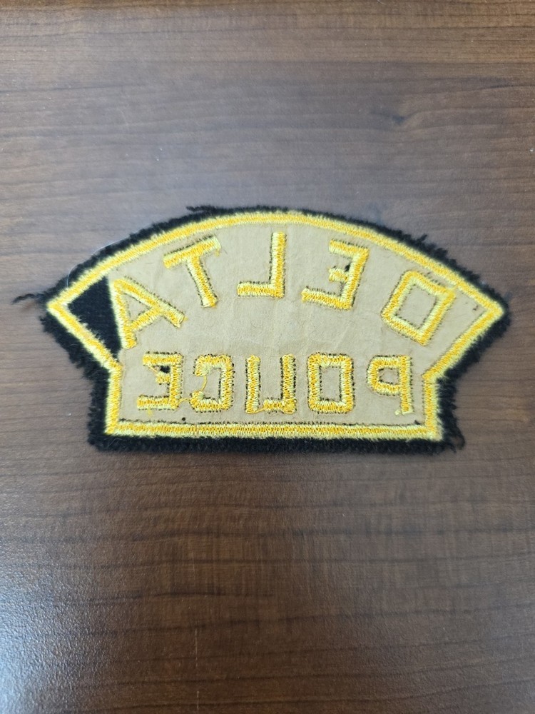 Delta Police Canada Shoulder Patch Obsolete Vintage