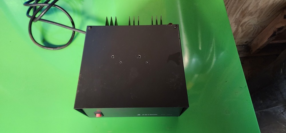 Astron RS12A Power Supply - Black