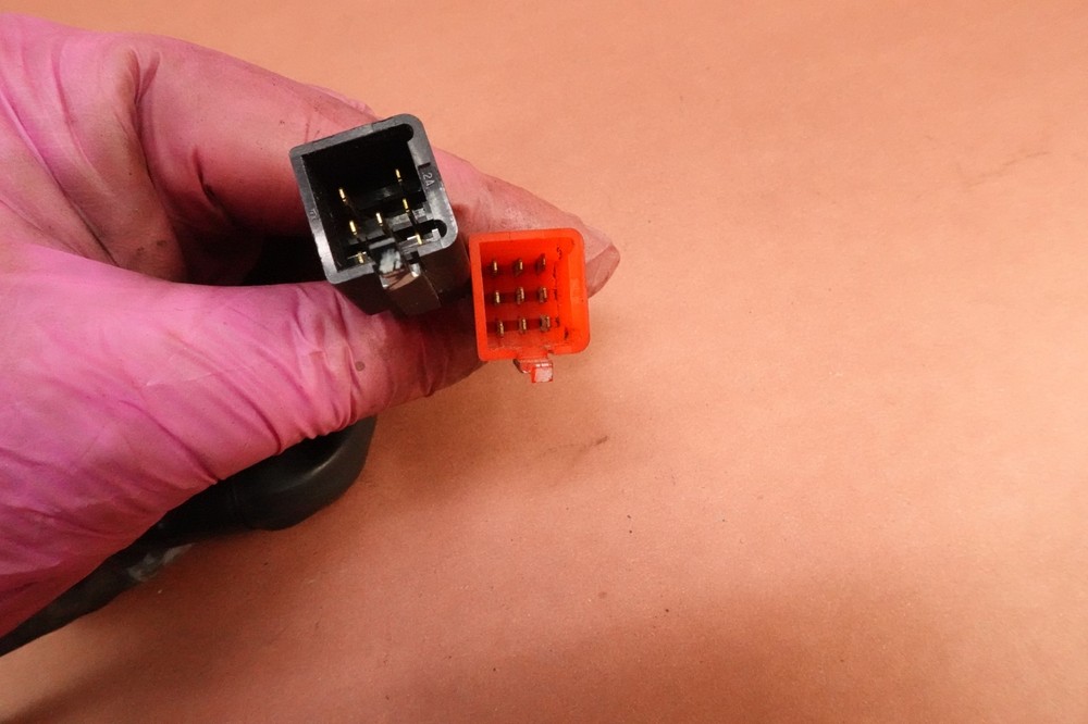 03-10 Honda ST1300 LEFT CONTROL HEADLIGHT SWITCH