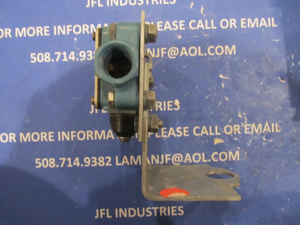 Microswitch Limit Switch, Relief Valve, BAF1-2RN-RH New Unused Surplus