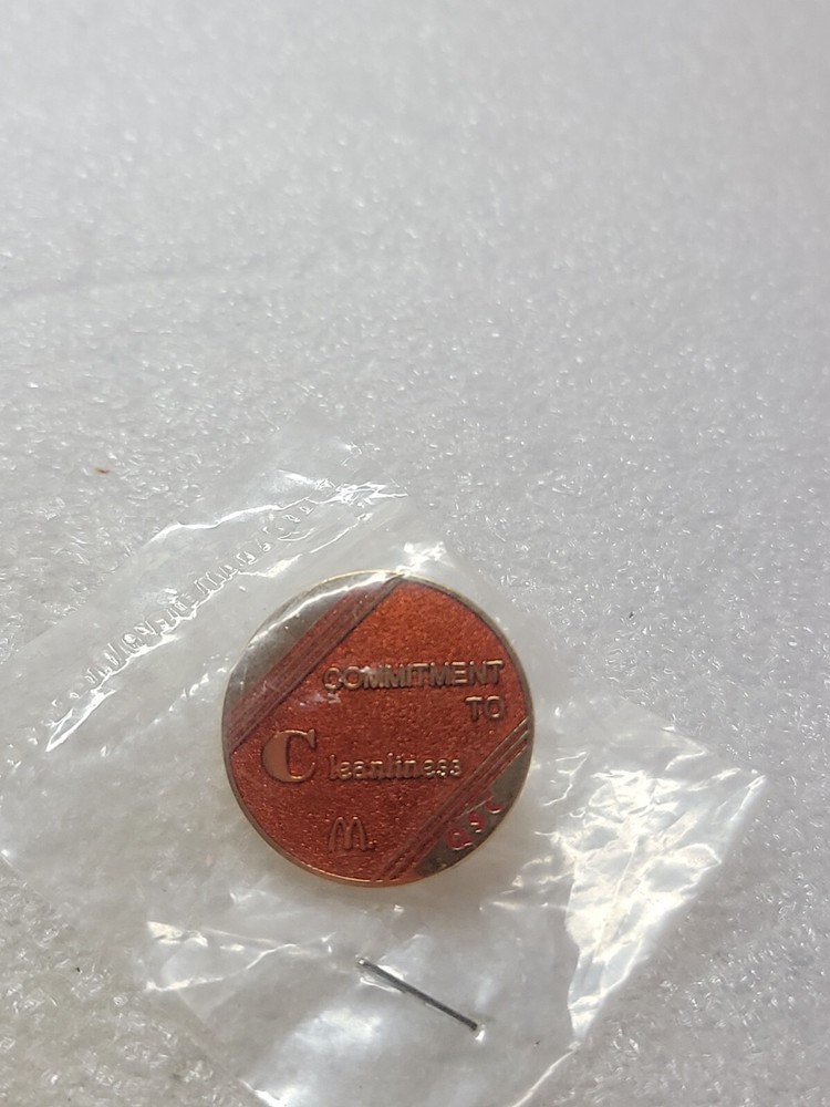 McDonalds Commitment To Cleanliness QSC Lapel Pin Gold Toned Clutch Back NEW