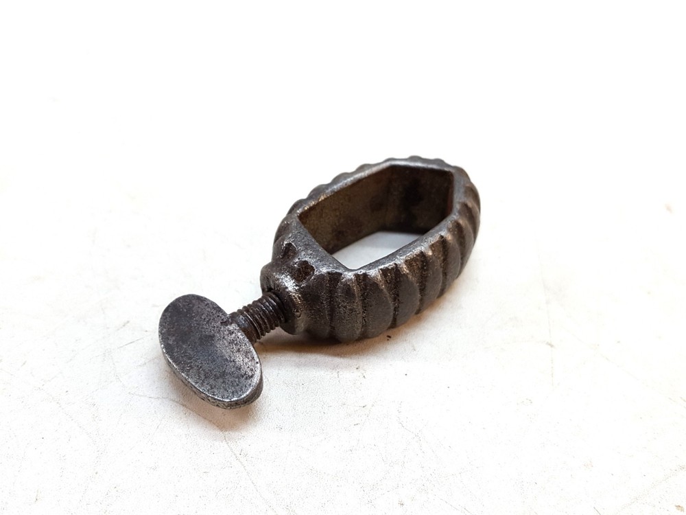 4503 Stanley No. 71 & 71 1/2; Iron Clamping Collar