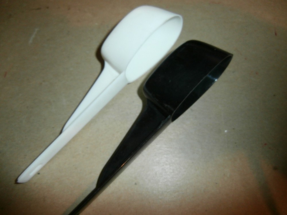 2 Vintage Silex Plastic Coffee Scoops