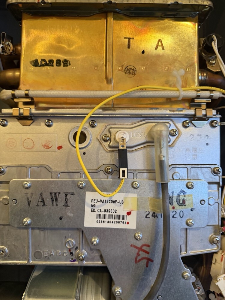 Rinnai RH180 Tankless Unit REU-VA1320WF-US - Error 63 sold As-Is (#2)