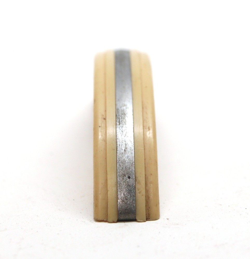 Vintage 4 in. Plastic Art Deco Pale Tan Bridge Drawer Pull