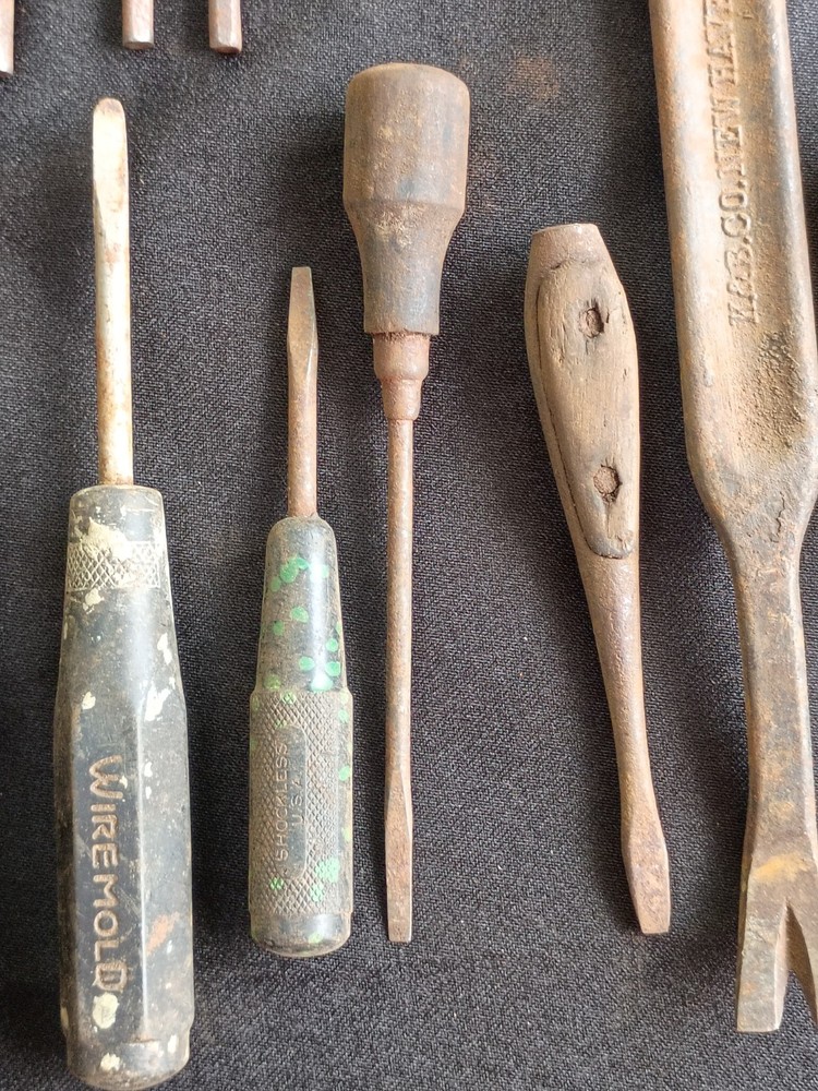 Antique Tools And Trunk 45 Items!!!!Inside !!