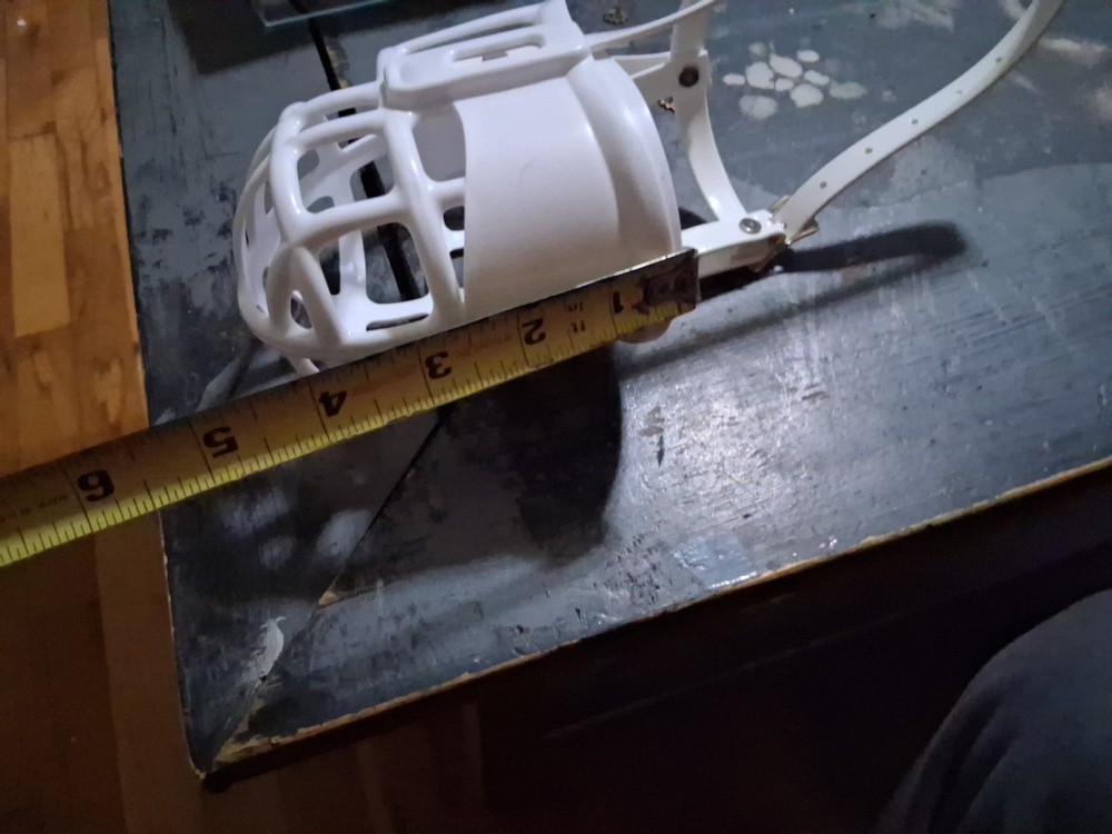 Larhe Breed Dog Muzzle (White)