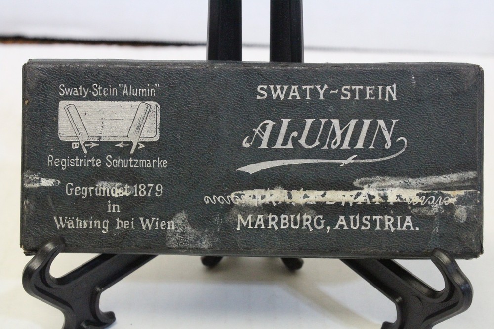 2 Vintage Razor Sharpening Blocks