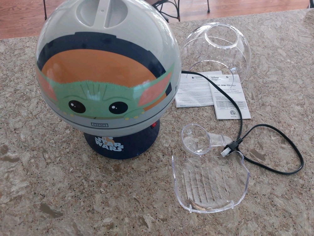 Star Wars "The Mandalorian" Popcorn Maker