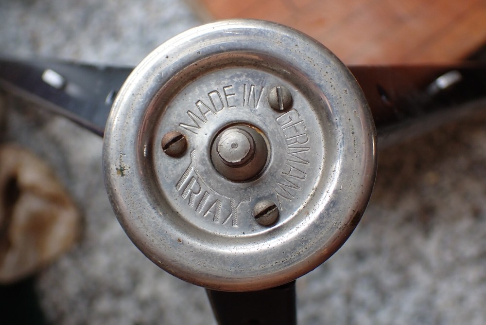 Vintage TRIAX Tripod , (Range 14"-48")