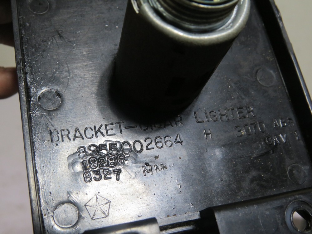 96 Jeep Cherokee Dash Cigarette Lighter Power Source Bracket OEM trim