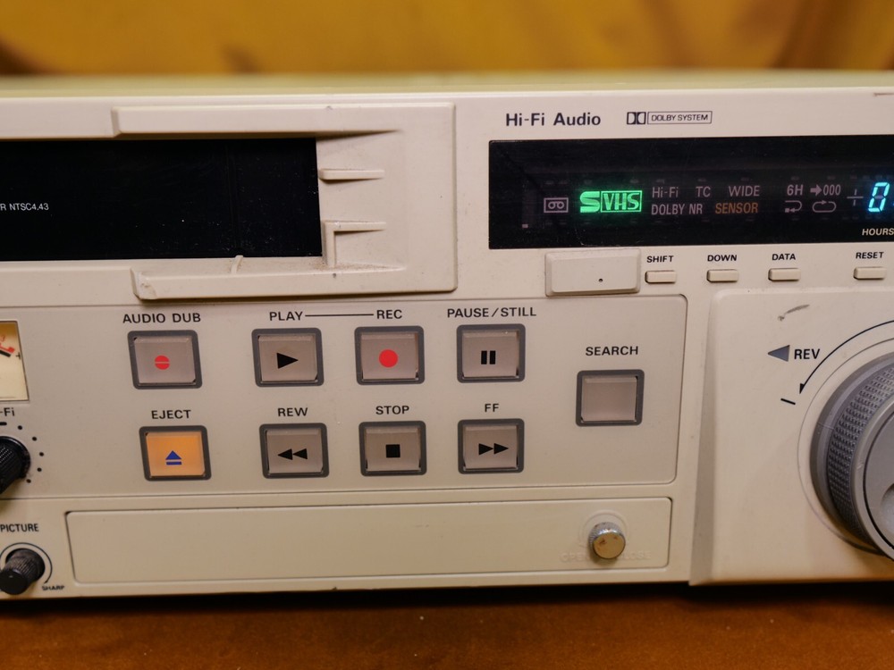 Panasonic AG-7350 Video Cassette Recorder