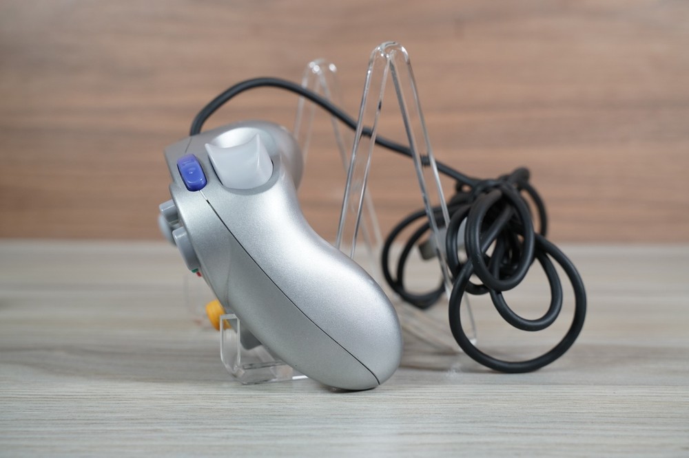 Official OEM Genuine Nintendo GameCube Controller Silver DOL-003 T2 stick