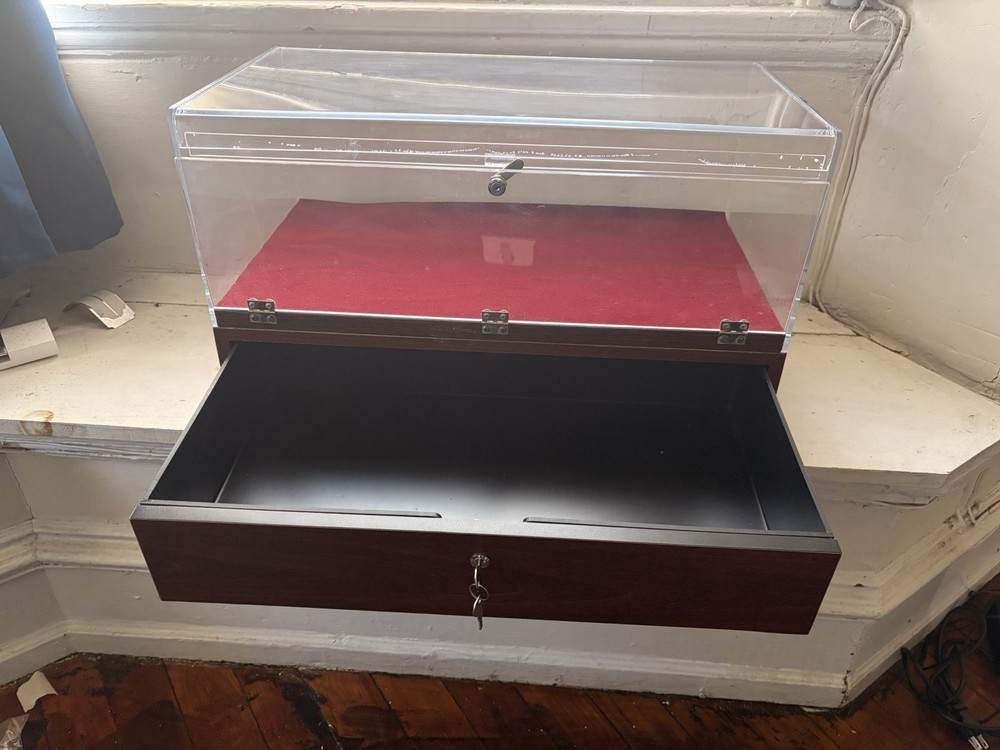 Retail Display Case - 22x12x13 - Locking Drawer