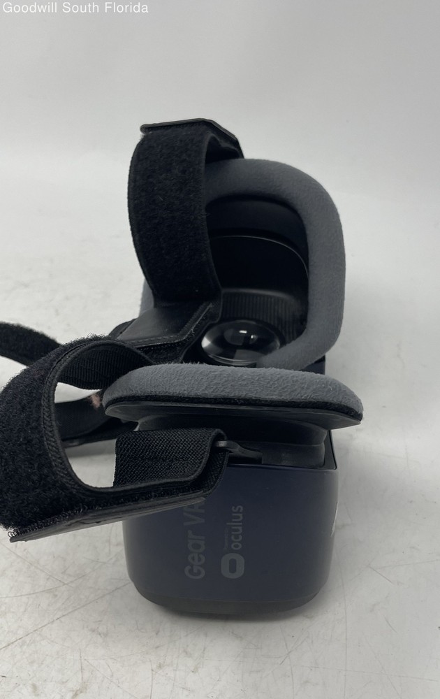 Samsung Gear VR Powered By Oculus Virtual Reality Headset Not Tested