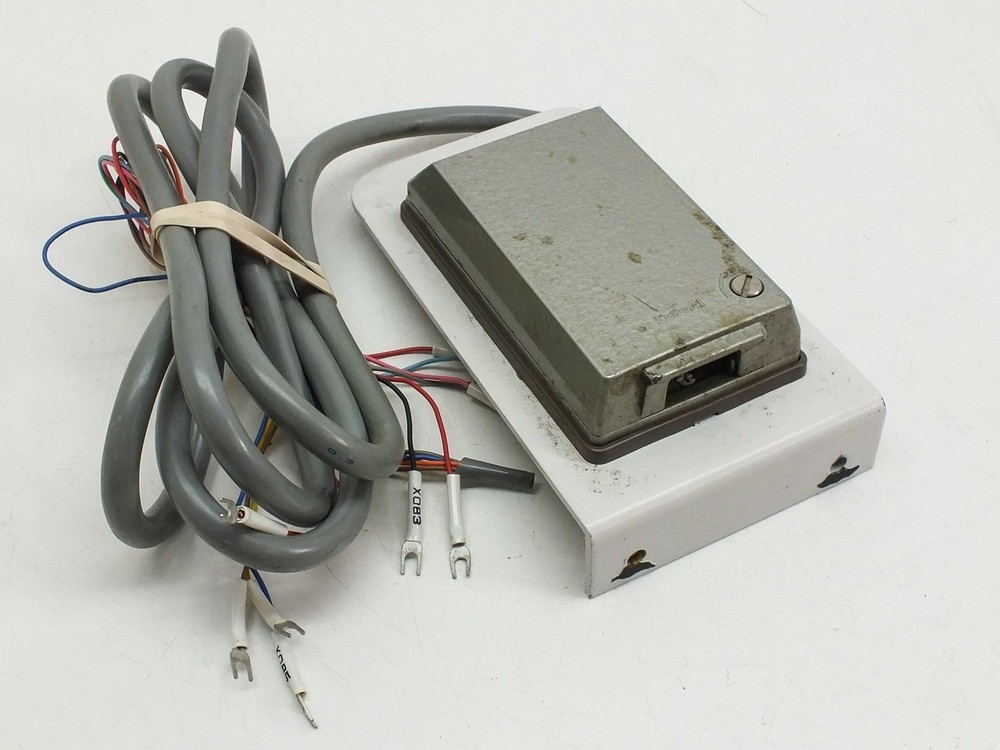 Access DB-15 Port and Cabling Locking Safety Secutiry Cover Panel