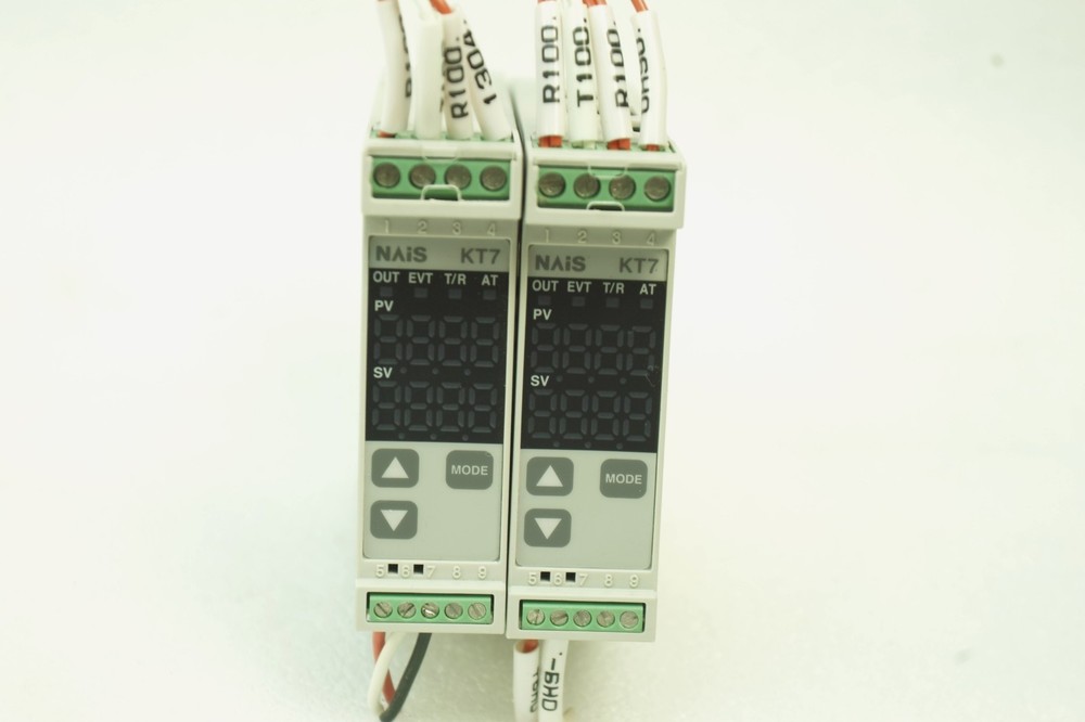 1PCS NAIS KT7 TEMPERATURE CONTROLLER AKT7111100   FREE SHIP