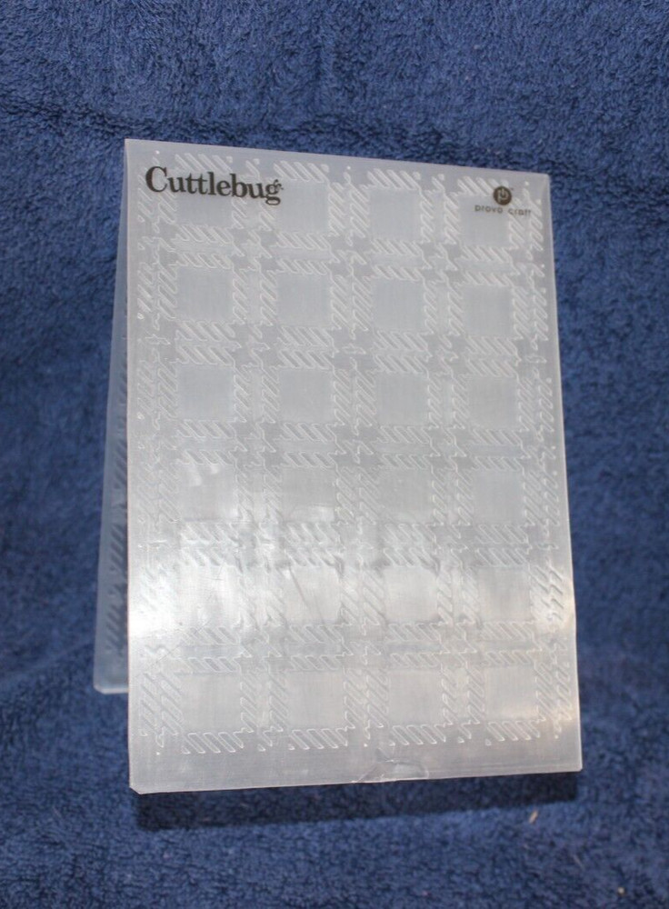 Cuttlebug Provo Craft Embossing Folder - Plaid