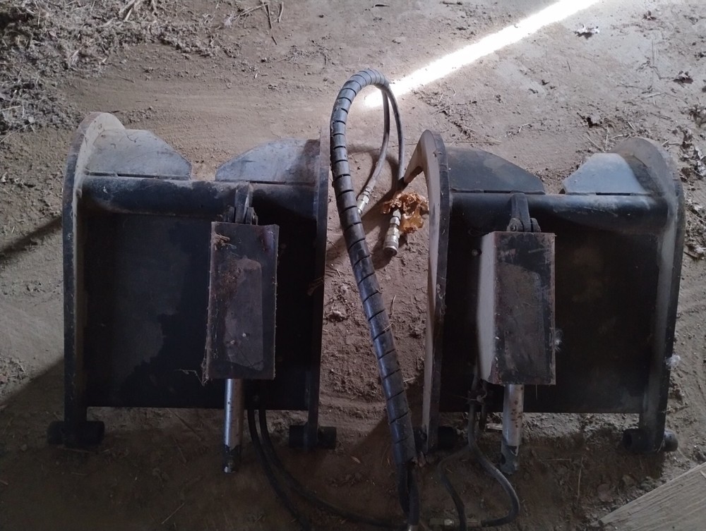 Skid Steer Double Grapple