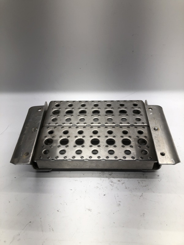 Freightliner Step 22-73639-035 (723-10718)