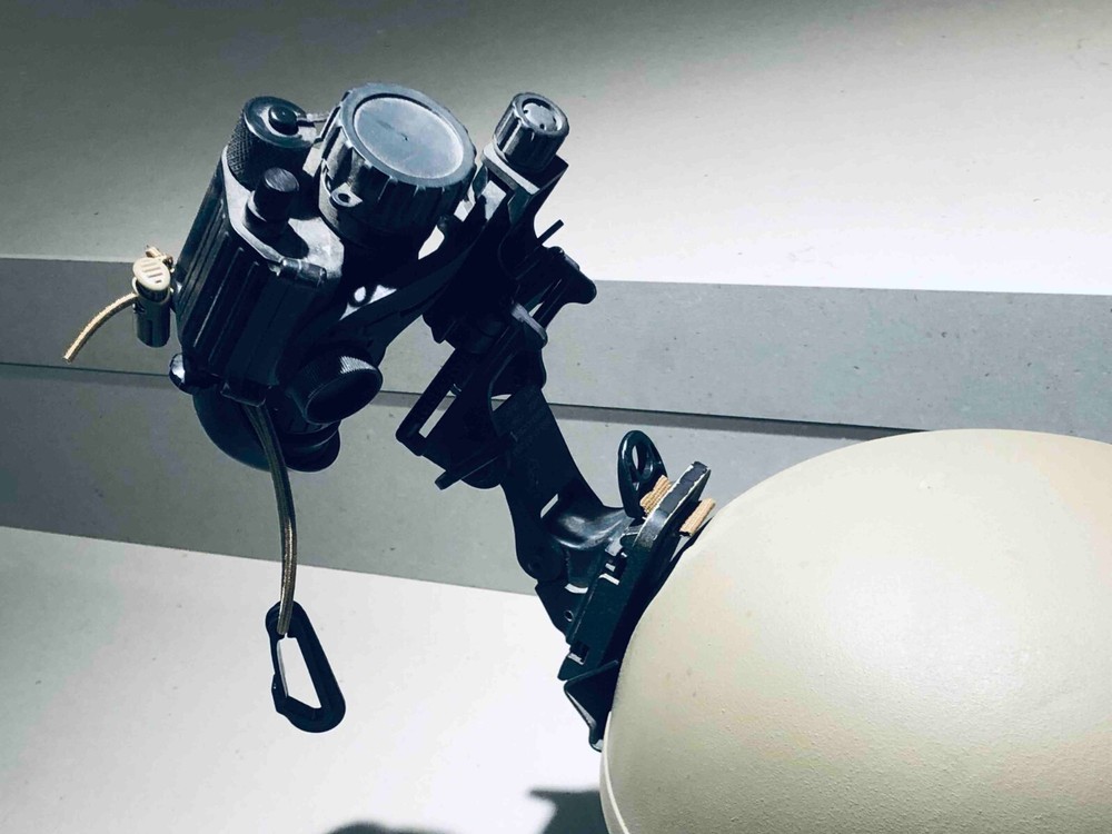 Tactical AN/PVS-14 Night Vision Lanyard System.