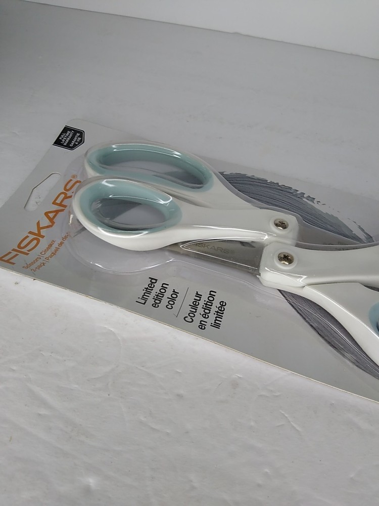 FISKARS Performance 2-pack Titanium Softgrip 8 Inch Blue White Scissors