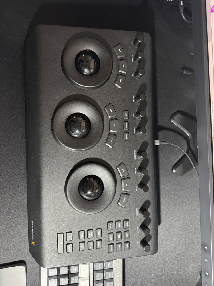 Blackmagic Design Davinci Resolve Micro Panel