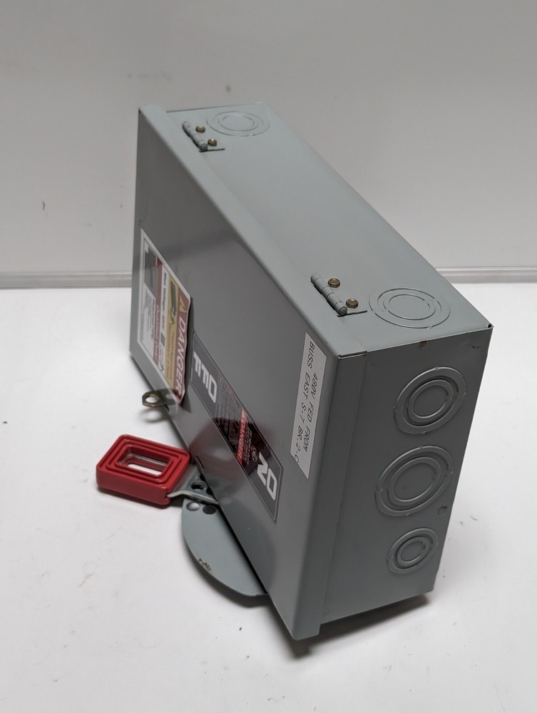 GENERAL ELECTRIC TH3361 Model 10 Safety Switch (USED).