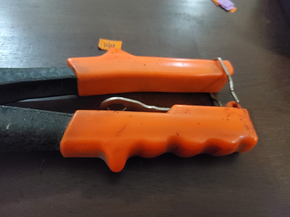 Arrow Fastener Rivet Tool Model RH 200 4 sizes