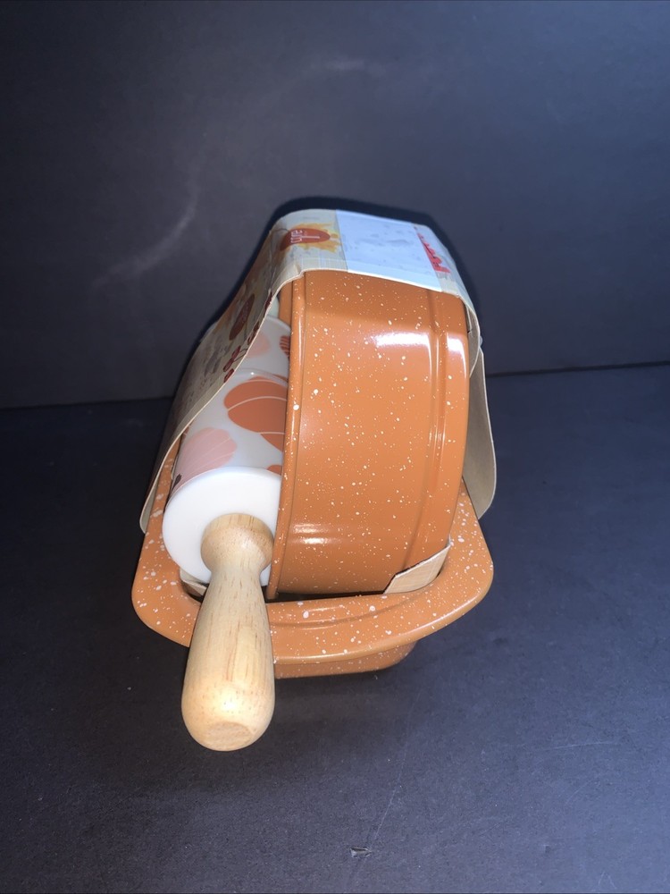 3 Pc Mini Bakeware Set Fall Loaf, Spring Form Tractor, Leaf, Pumpkin Rolling Pin