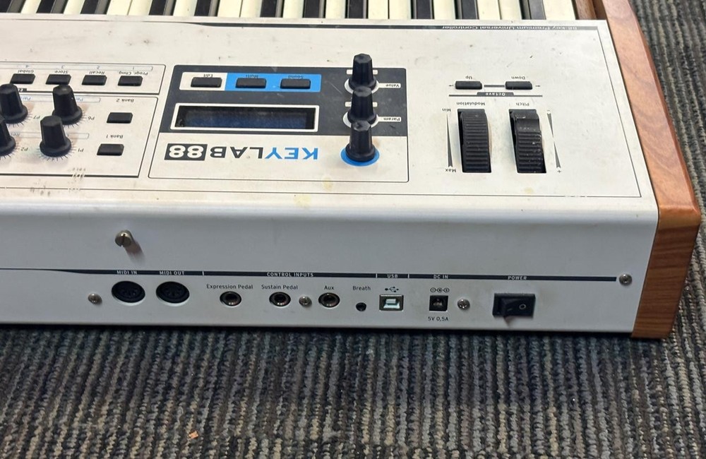Arturia Keylab 88 Midi Controller