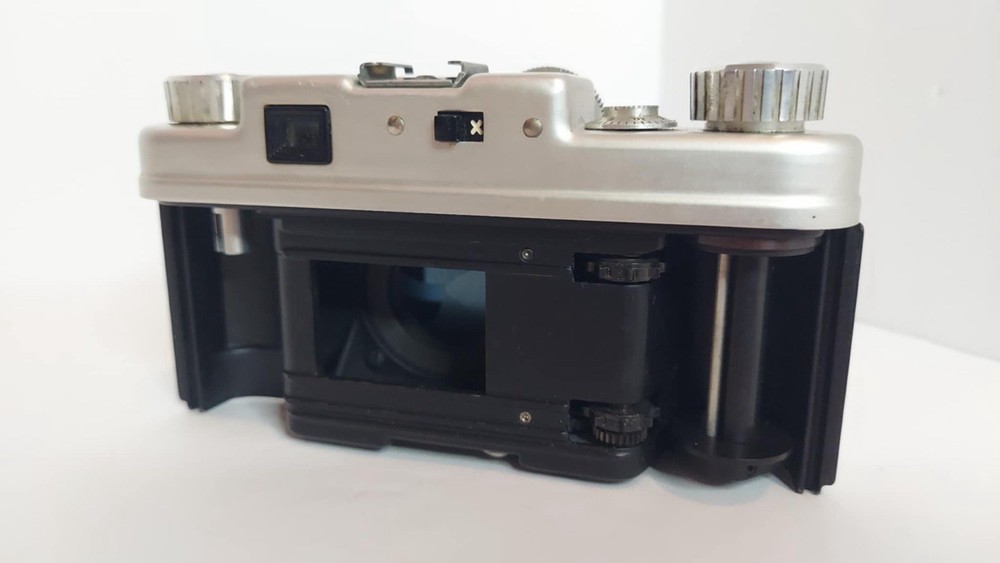 Argus C 44 35mm Camera In Original Leather Case UNTESTED