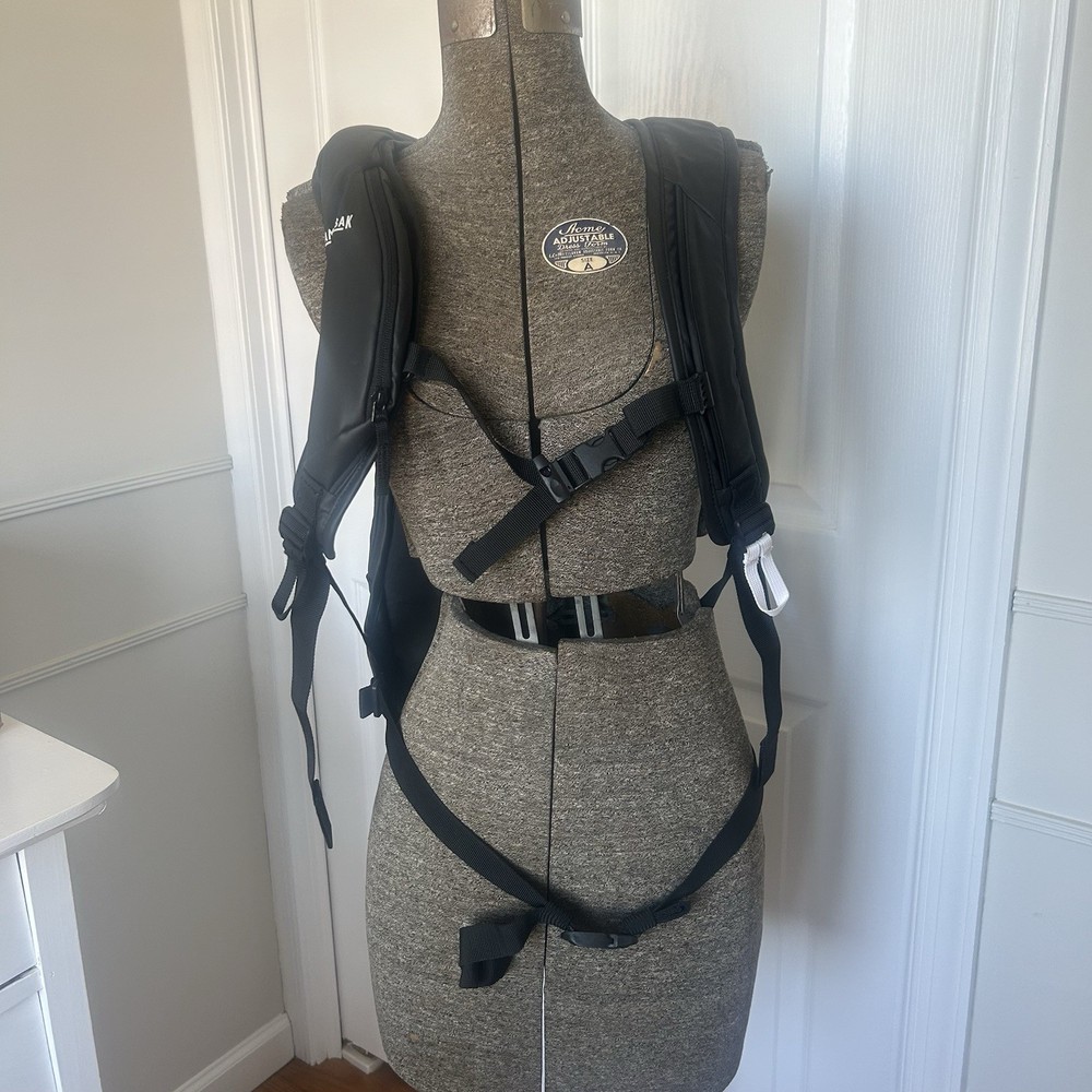 Camelback PowderHound 12L Hydration Pack Backpack Water Snow Shield Preowned